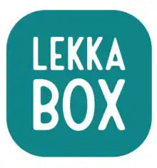 Logo cuadrado simple de color teal con texto blanco que dice 'LEKKA BOX'